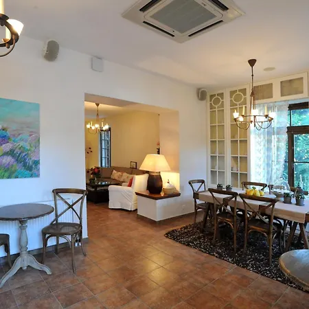 Boutique Kentrikon & 3*