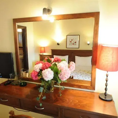 Boutique Kentrikon & Отель 3*