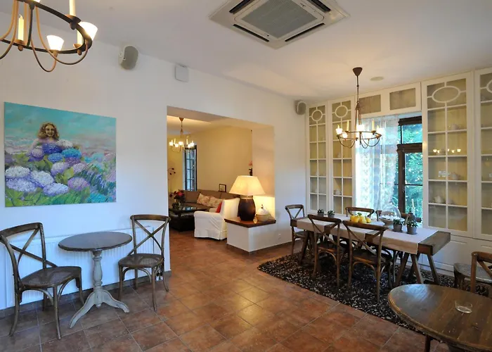 Boutique Kentrikon & 3*