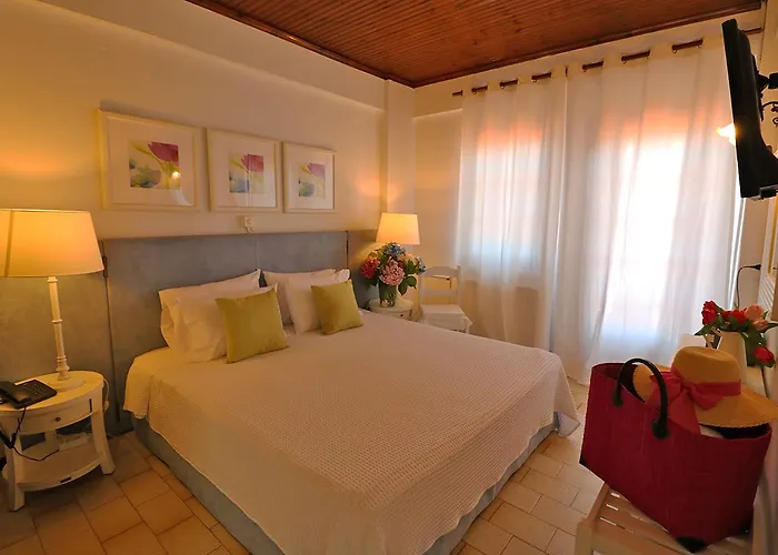 Ξενοδοχείο Boutique Kentrikon & 3*