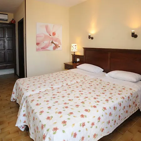 Hotel Boutique Kentrikon & 3*